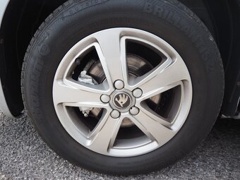 Škoda Octavia 1.6 TOUR, KLIMA, původ ČR - 15