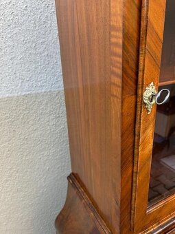 Barokní komoda s vitrínou - originál. - 15