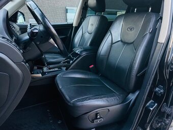 SsangYong Rexton 2.2TD 4x4 AUT KAMERA 7MÍST TAŽNÉ SERVISKA - 15
