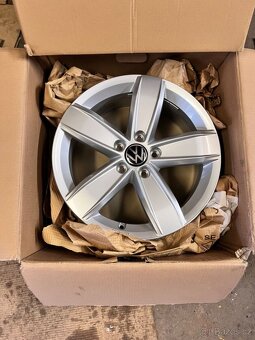 5x112 R17 originál alu disky Volkswagen Tiguan ET38 - 15