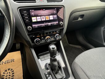 Škoda Octavia 2.0TSI 140kW AUTOMAT STYLE DPH - 15