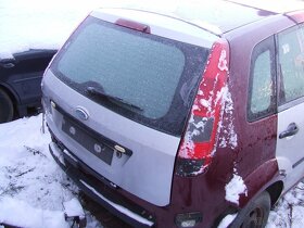Prodám díly z Ford Fiesta 1.4 Benzín 2003 - 15