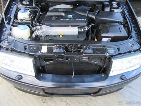 Škoda Octavia Combi RS 1,8 Turbo velmi pěkná - 15