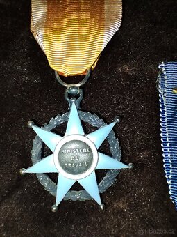 Sbírka řádů a vyznamenání. - 15