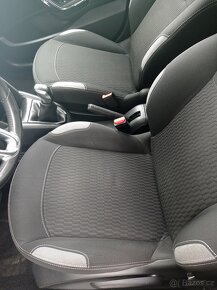 Peugeot 208 - 15