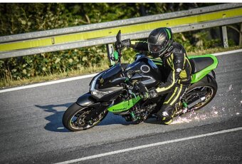 Kawasaki Z1000 2011 - 15