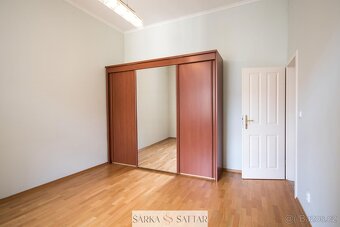 Prodej  prostorného bytu 3+1 130m2 s výhledem na Pražský hra - 15