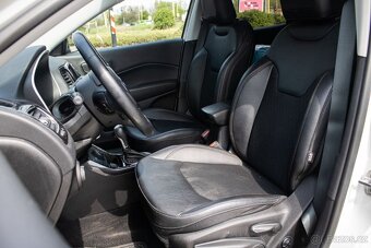 Jeep Compass 1.3 turbo phev Sport - 15