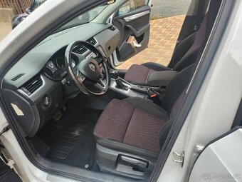 Škoda Octavia III kombi DSG 81KW klima vyhř. sedadla - 15
