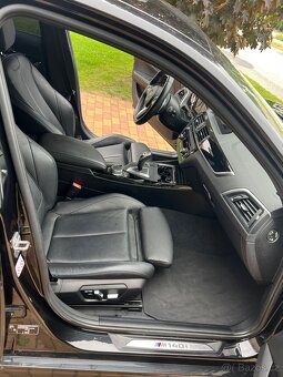 BMW m140i xdrive 2019 64xxxkm black saphire - 15