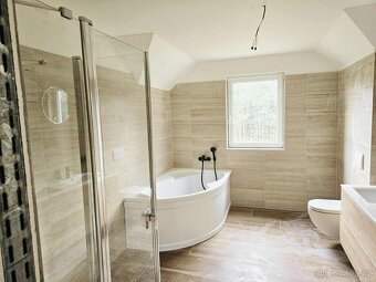 Pronájem rodinného domu 6+1, 183 m2 - 15