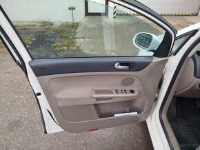 Volkswagen Golf plus DSG - 15