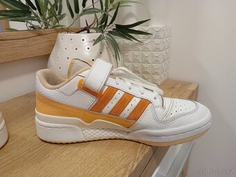 Adidas tenisky vel. 40 kožené unisex Rezervace - 15