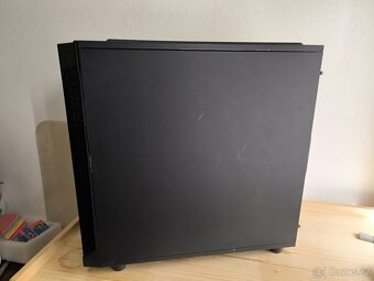pocitacovy skrin nzxt - 15