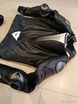 Dainese Laguna Seca 5-Pánská kožená moto kombinéza, dvoudíl - 15