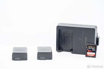 Prodám Nikon Z50 + 2 setové objektivy + příslušenství – TOP - 15