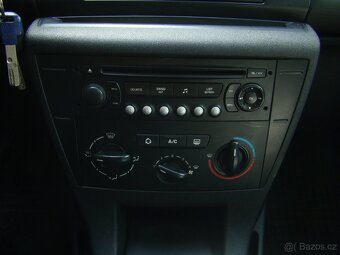 Citroën C4 1.4 16v KLIMA - 15