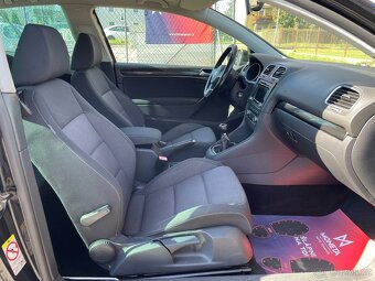 VW Golf 1.6 MPi Senzory, ALU, Výhřev Sedadel - 15