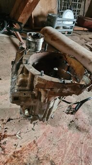 TAVRIA - náhradní díly - 15