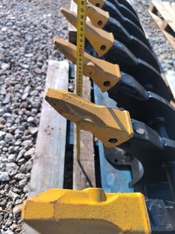 Hrábě na bagry 3-15t - 15