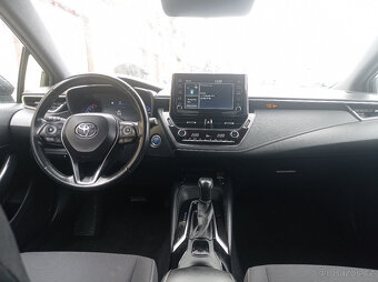 Toyota Corolla 1.8 Hybrid 90kW/Výhřev/1Maj - 15