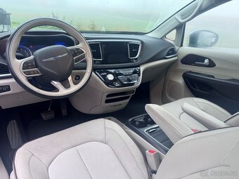 Chrysler Pacifica 3,6 RU LIMITED PANORAMA 2016 DPH - 15