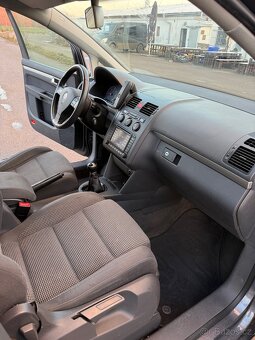 Volkswagen touran - 15