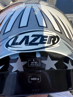 Helma na motorku - 15