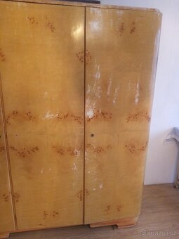 Starožitný nábytek - 15