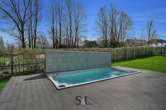 Rodinný dům s rozlehlým pozemkem určeným k výstavbě a vlastn - 15
