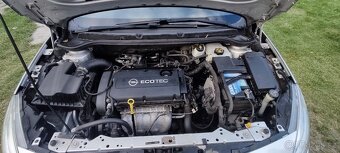 Opel Astra J Spots Tourer - 15