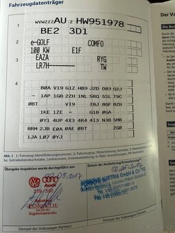 Volswagen e-Golf 100kW FCL/TČ/VIRTUAL/KESSY/DPH - 15