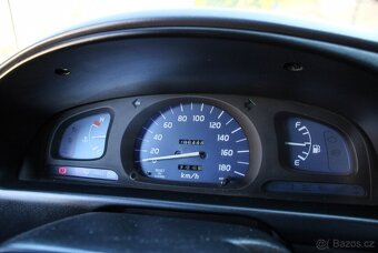 Toyota Hilux 2.5 D-4D Double Cab 4x4 - 15