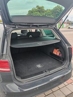 VW Passat B8 2.0 tdi - 18”kola, tažné, navi, dynaudio - 15