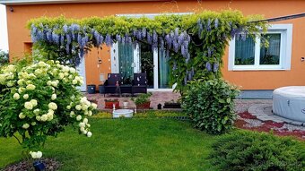 Dvougenerační RD se zahradou - 15