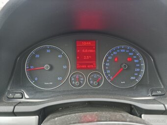 VW Golf V 2.0 tdi - 15