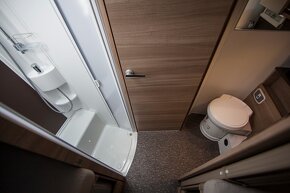 Pronájem obytného vozu pro 5 osob Adria Matrix . - 15