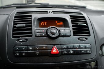 Mercedes-Benz Viano - 15