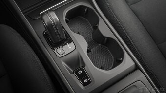 Volvo XC40, D3 AWD 2,0/110kW - 15