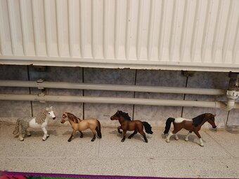 Schleich výprodej -30% 2/3 - 15