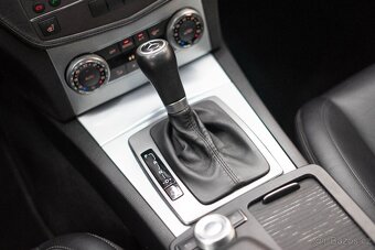 Mercedes-Benz C trieda Kombi 63 AMG - 15