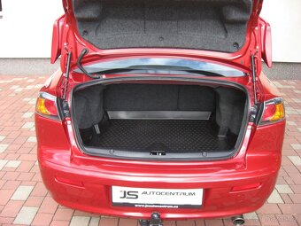 Mitsubishi Lancer 1.6i 117PS Invite Sport M/T - 15
