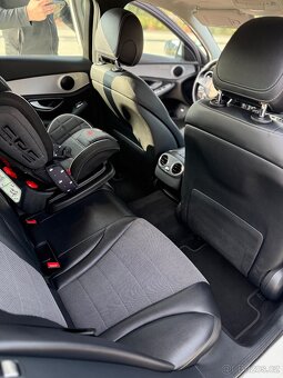 Mercedes Benz C250 4matic 150kw model 2015 - 15