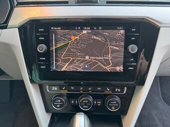 VW Passat B8 2.0 TDI 140kW DSG Webasto Tažné Keyless Kamera - 15
