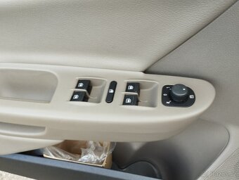 VW Passat Variant 2.0 TDi DSG - 15