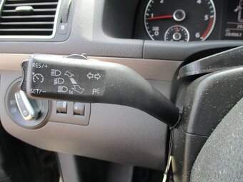 VW TOURAN 1,6TDI TDi 77kw Klimatr. 6rychlostí 2011 - 15