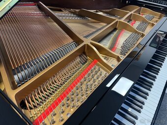 Značkový klavír ESSEX od Steinway & Sons se zárukou 5 let. - 15