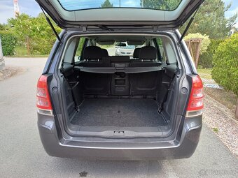 Benzínová Opel Zafira 1.8...7místné - 15