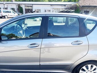 MERCEDES-BENZ A200CDI AUTOMAT VELKÝ SERVIS PANORAMA TOP - 15