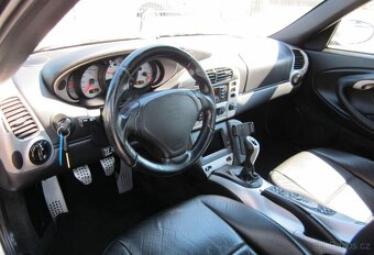 Porsche 911 Turbo (typ 996) - 15